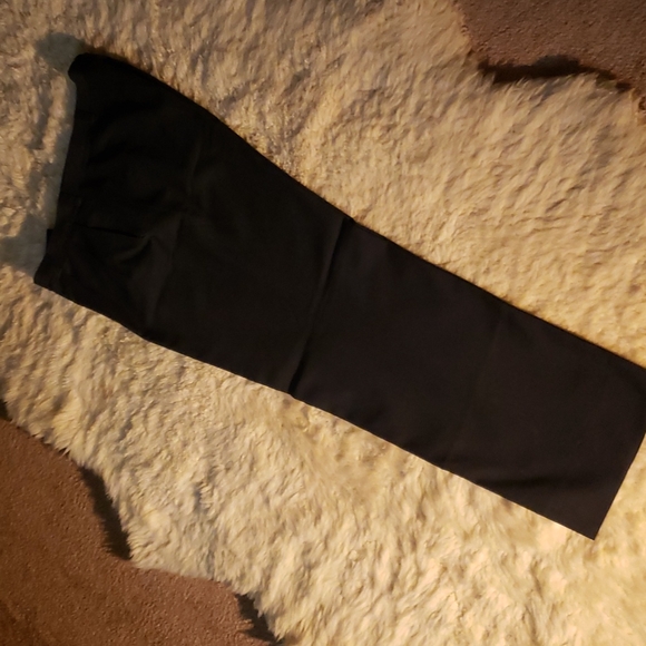 Pants 👖 - Picture 3 of 4